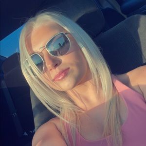 Meet your Posher, Kaylea